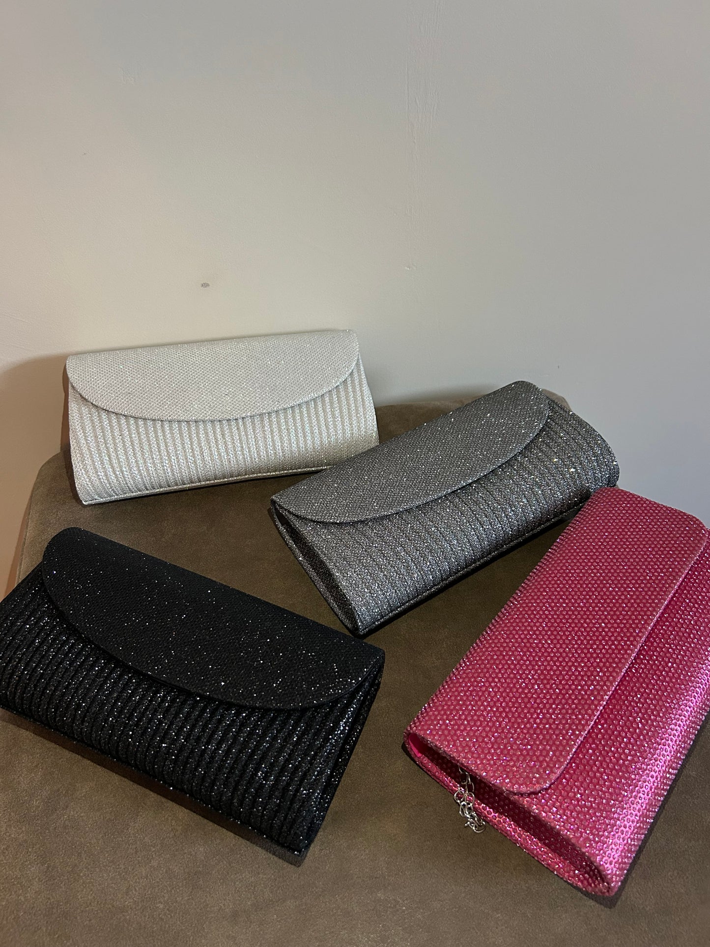 Clutch Grey